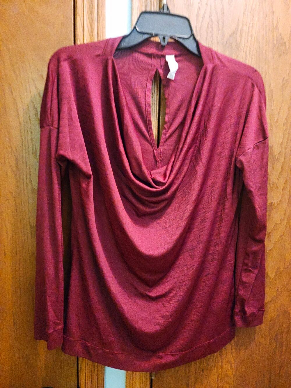 Lolë Burgundy Cowl Neck Top Long Sleeve Open Keyhole Back Athletic Stretch M